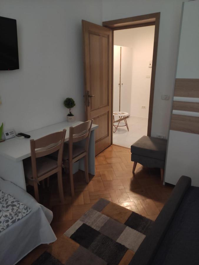 Nice Studio In Old Town Bükreş Dış mekan fotoğraf